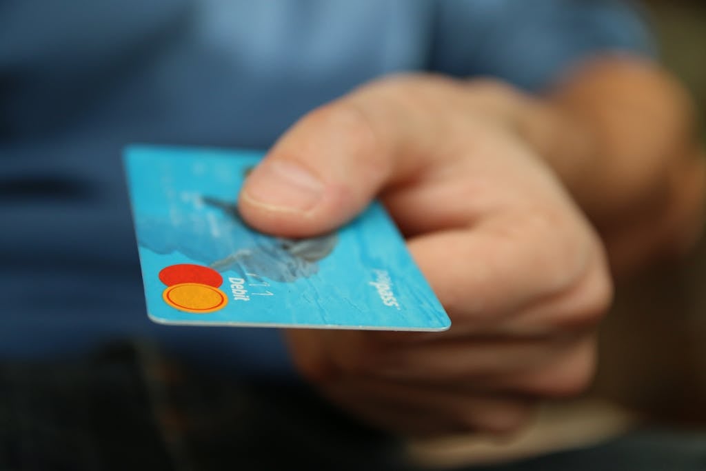 Best Student Credit Cards in Singapore in 2024: Top Picks